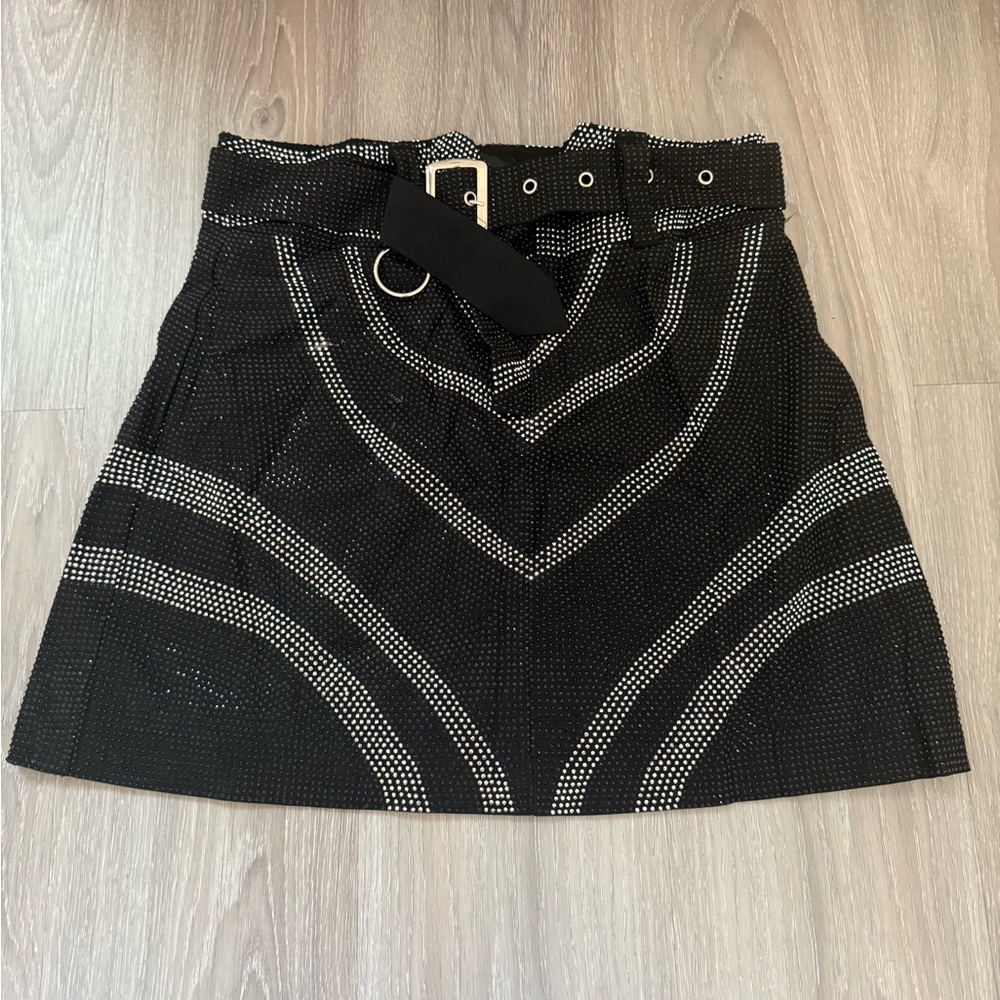 Black A-Line Mini Skirt with Gray Geometric Pattern